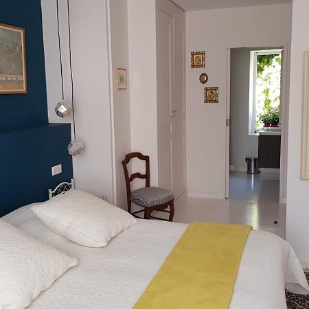 Villa Mary Амбоаз Екстериор снимка
