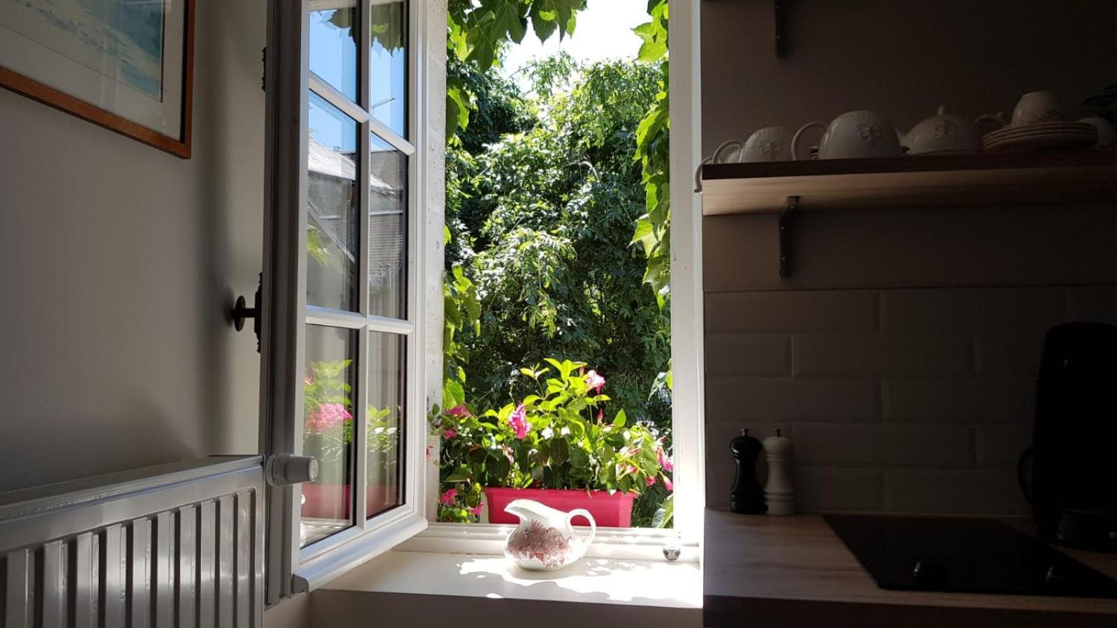Villa Mary Амбоаз Екстериор снимка